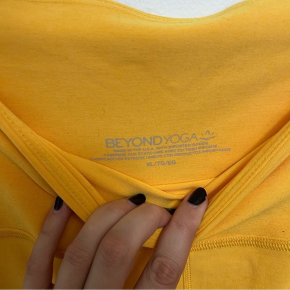 Beyond Yoga Vibrant Spacedye Yellow Women’s Leggings Size XL - Picture 3 of 4